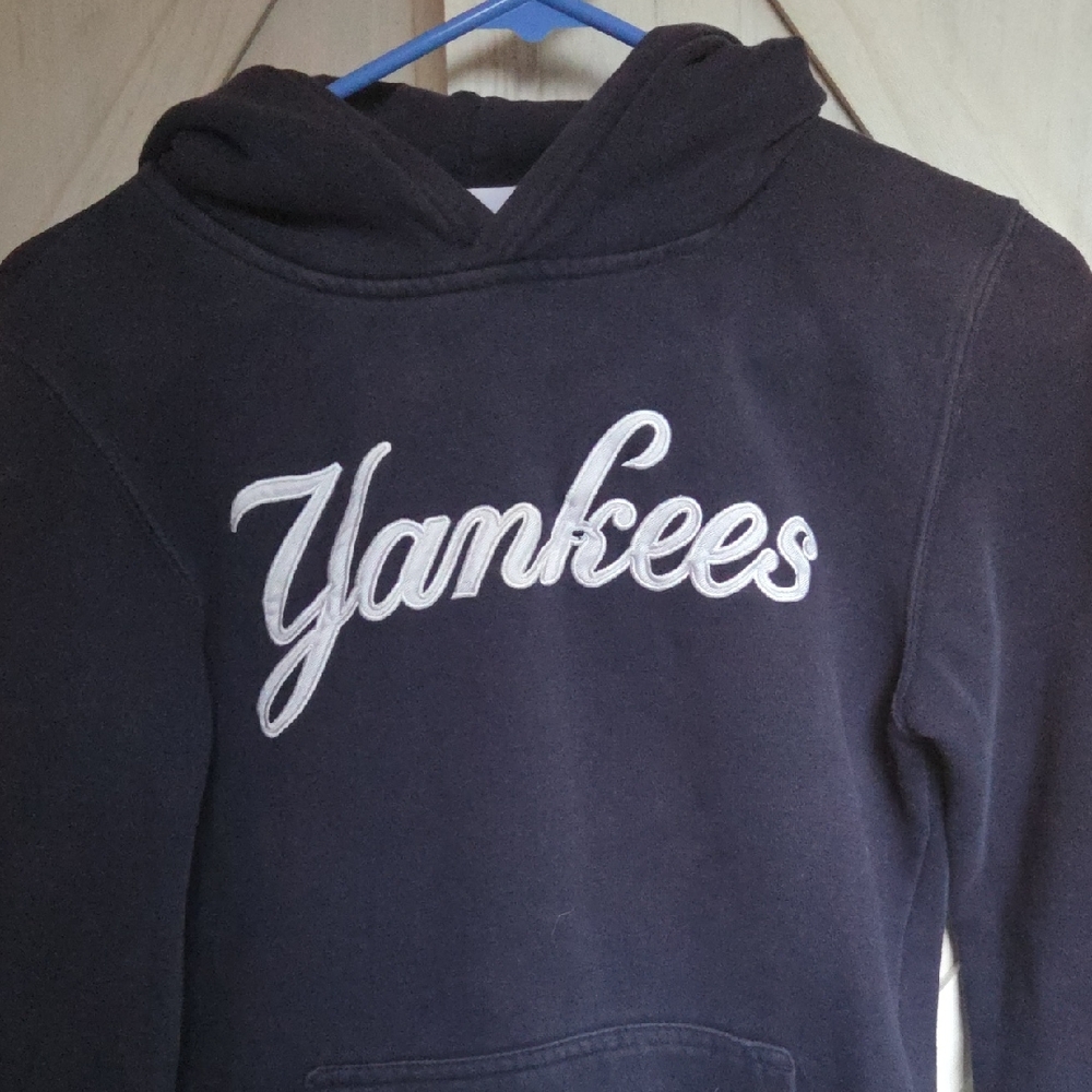 MLB Licensed Yankee Hoodie Youth